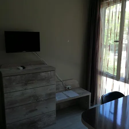 Studio 11 Apartment