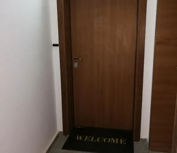 Studio 11 Apartment *